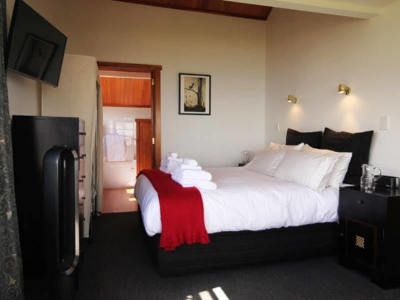 Te Puru Beach Lodge Bagian luar foto